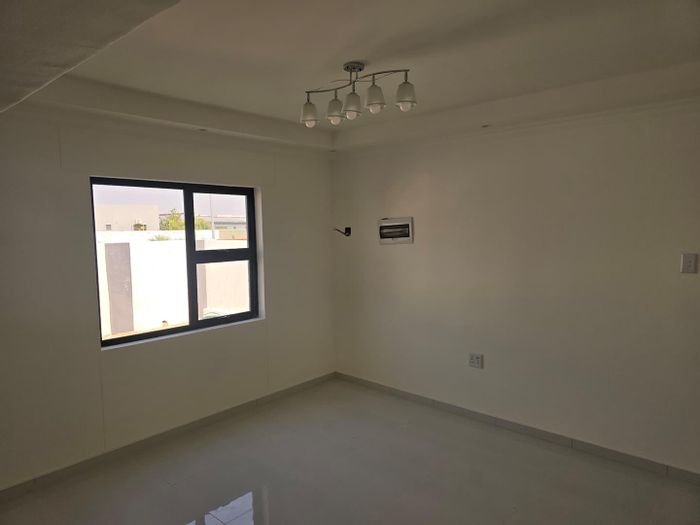 House for sale in Ondangwa Central: 3 bedrooms, open plan living, walk-in closet.