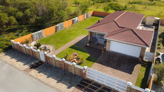 For Sale: Family House in Fairview with garden, garage, and security features.