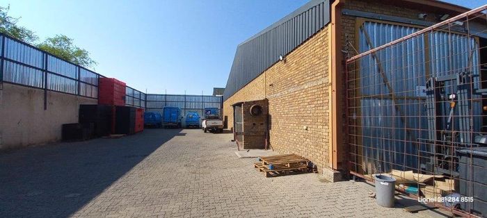 Property #2231413, Industrial rental monthly in Windhoek Industrial