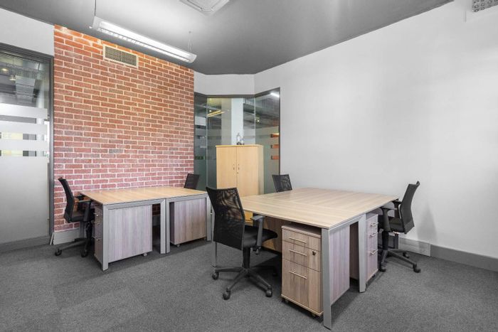 Office To Rent in Cape Town City Centre with coworking, networking, and amenities.