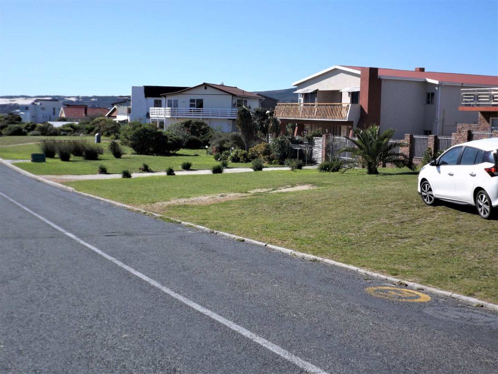 Houses across the Street from our Plot - in the direction of Hermanus.
