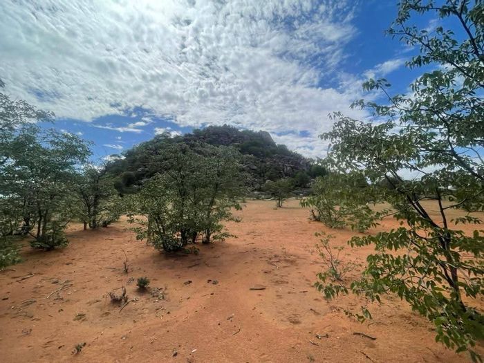 Property #2413035, Farm For Sale in Outjo Central
