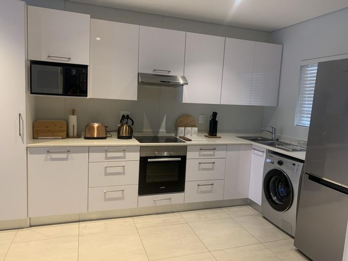 Stunning 2-Bed Apartment For Sale, Ballito Central: Modern, Views, Amenities.