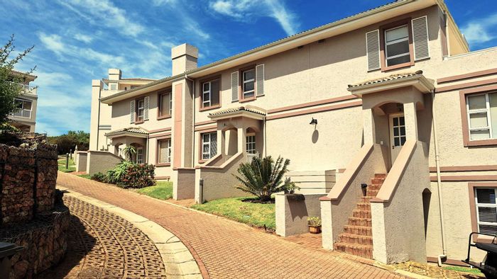 For Sale: Townhouse in Pinnacle Point Golf Estate with 2 bedrooms, garage, and amenities.