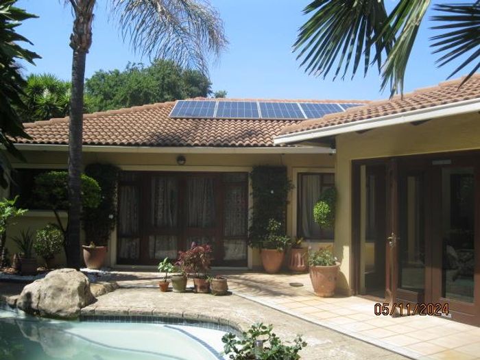 3-Bedroom House To Rent in Silver Lakes Golf Estate with Solar, Pool, and Office Space.