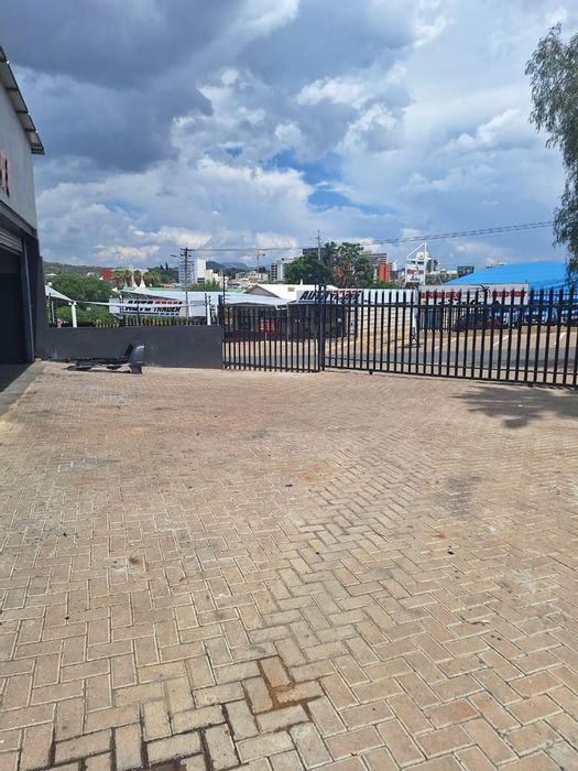 Property #2361484, Industrial For Sale in Windhoek Central