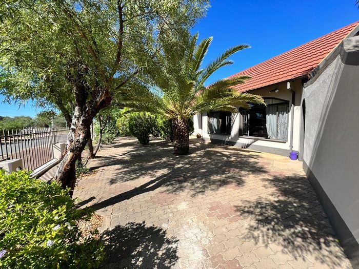Property #2155516, House for sale in Pioniers Park