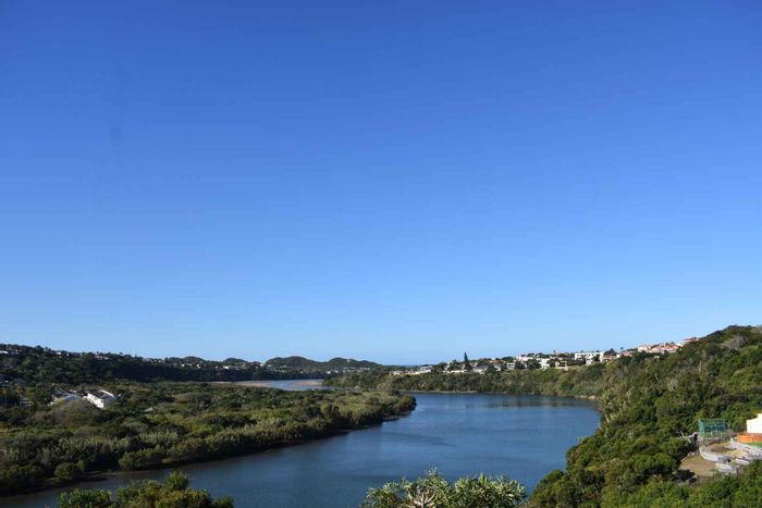 Bonnie Doone House For Sale: River views, pool, flatlet, and jetty access.