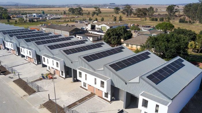 To Rent: Industrial units in Fisantekraal with mezzanine offices and solar power.