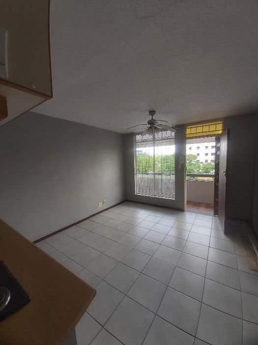 Property #2390924, Apartment For Sale in Hatfield