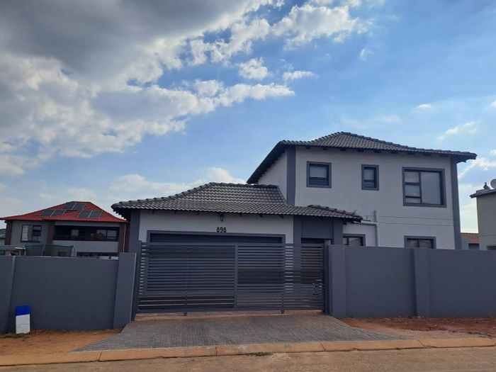Property #2258294, House rental monthly in Midrand Central