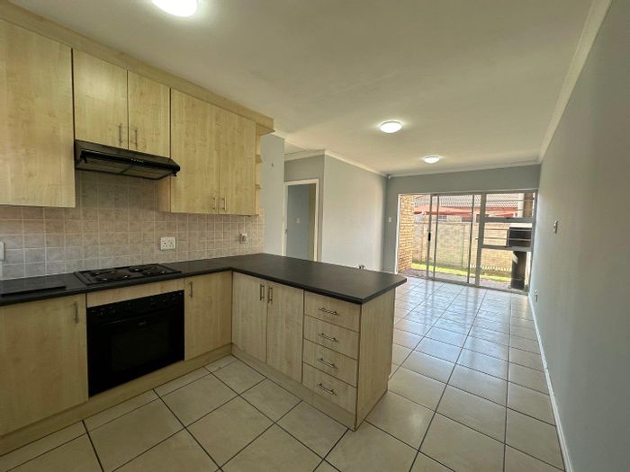 Property #2328785, Townhouse Rental Monthly in Walmer Heights