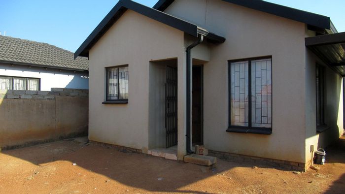 Property #2071118, House for sale in Soshanguve East