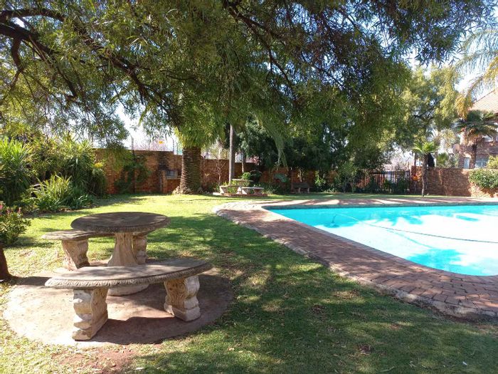 Property #2258266, Apartment For Sale in Zwartkop