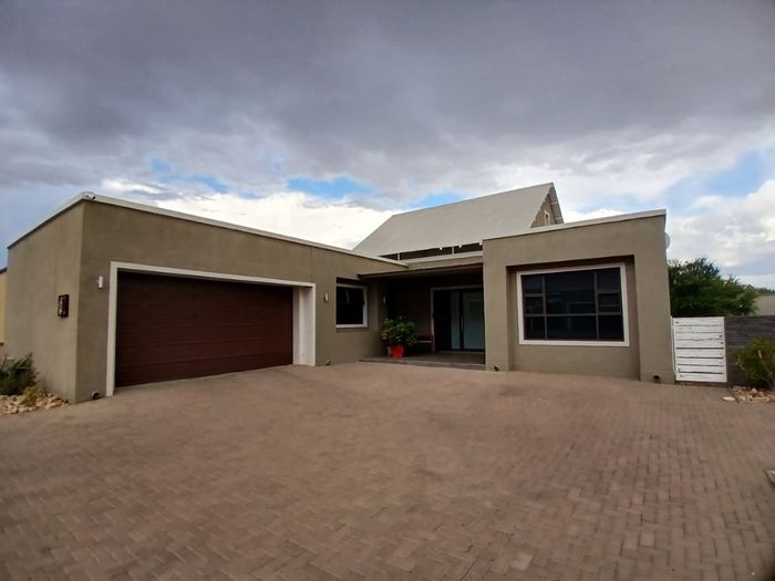 Property #2440222, House For Sale in Omeya Golf Estate