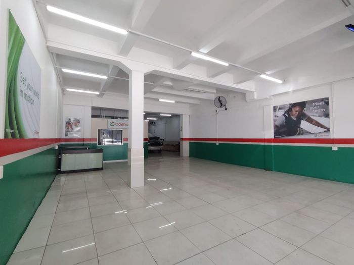 Prime retail space to rent in Durban Central with road frontage and offices.