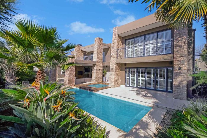 For Sale: Spacious Beverley house with pool, entertainment areas, and security features.