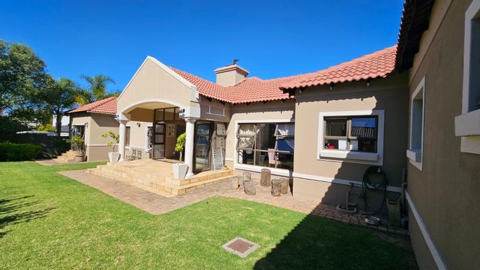 Property #2256067, House Pending Sale in Midlands Estate