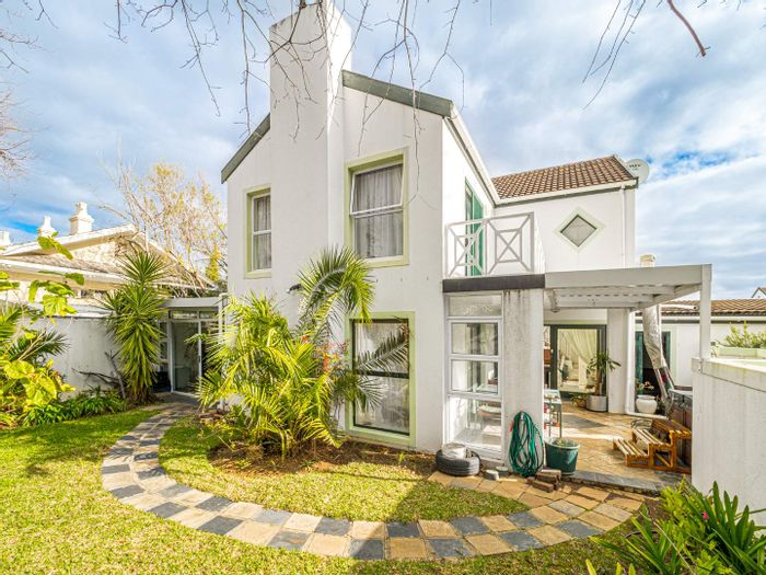 For Sale: Spacious Wynberg Upper Home with Private Garden and Mountain Views