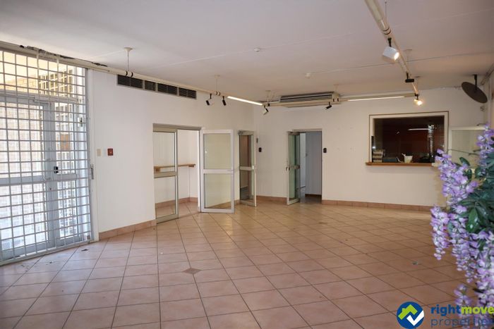 Property #2205318, Office for sale in Windhoek Central