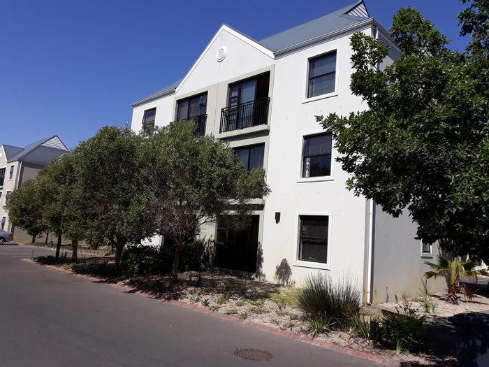 Property #2151580, Apartment for sale in Silver Oaks