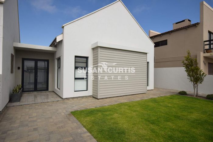 Ocean View House For Sale: 3 beds, indoor BBQ, large patio, double garage.