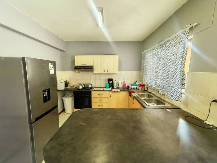 Property #2417876, Apartment For Sale in Dorado Park