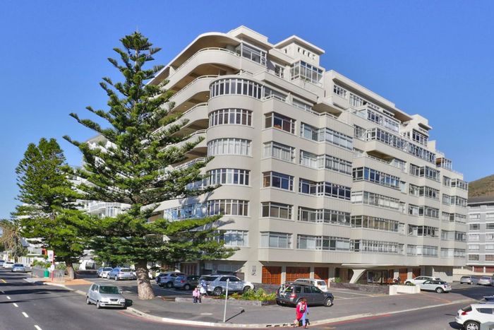 Property #2262396, Apartment rental monthly in Sea Point