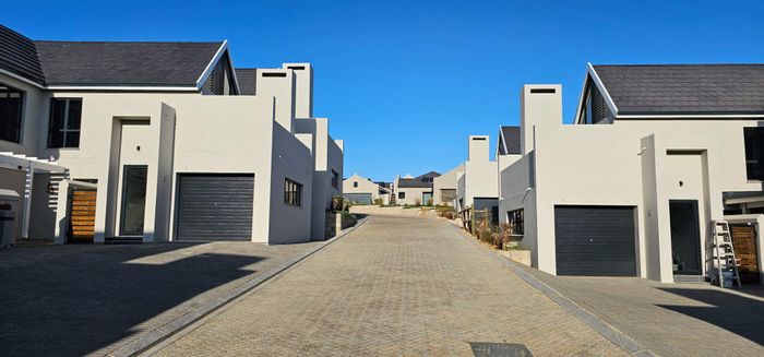 Property #2170551, Apartment for sale in Hartland Lifestyle Estate