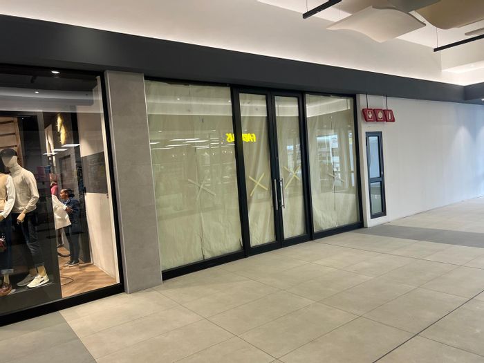 Retail space to rent in Windhoek Central, 100sqm near restaurants at Maerua Mall.