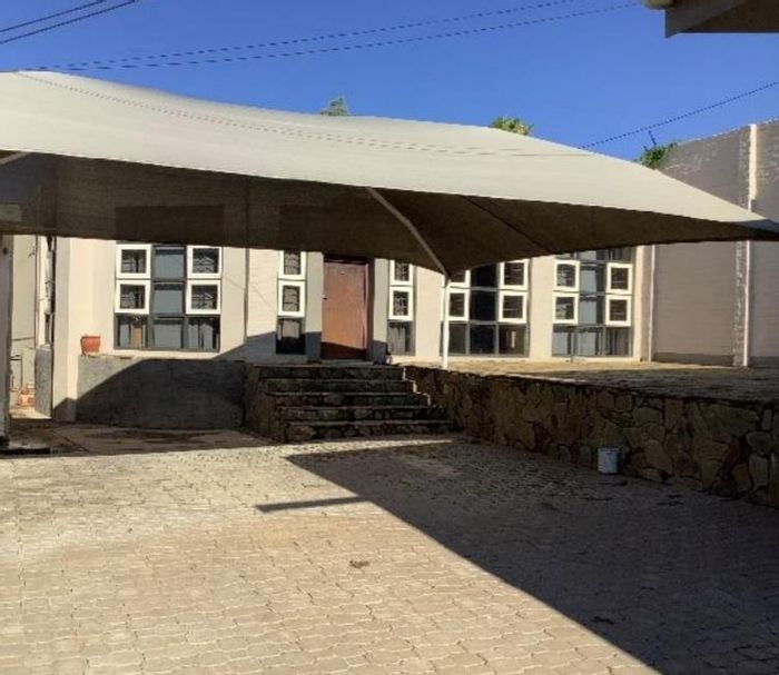 Property #2145335, Business for sale in Windhoek