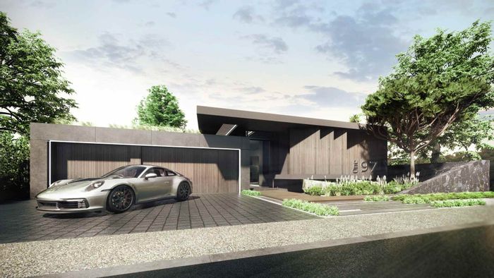 For Sale: House in Steyn City with golf course, equestrian center, and aquatic facilities.