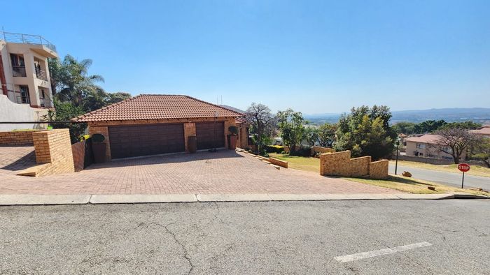 For Sale: Spacious 4-Bedroom House in Rustenburg Central with Entertainment Area and Garage.