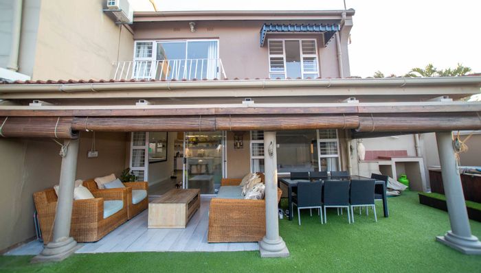 Property #2204080, Townhouse for sale in Umhlanga
