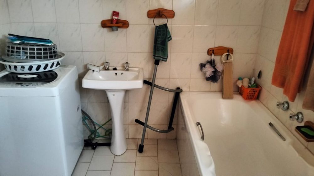 2nd Bathroom