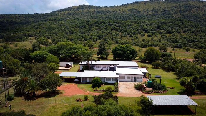 Property #2108573, Small Holding for sale in Hartbeespoort