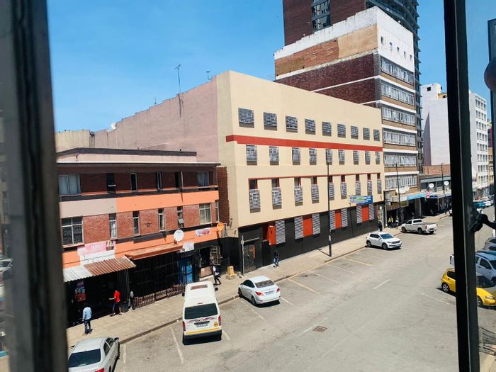 Mixed Use Property For Sale in Durban Central, near Spar and transport links.