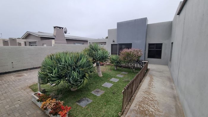 Property #2322969, House For Sale in Walvis Bay Central