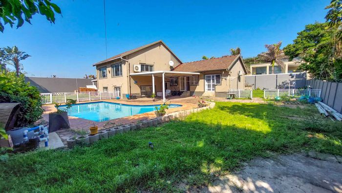 Glenashley House For Sale: 3 bedrooms, pool, spacious garden, entertainment areas.