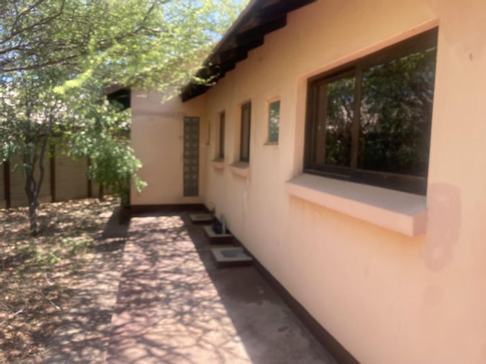 Property #2211358, House for sale in Musina