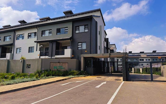 2-Bedroom Apartment To Rent in Craigavon with balcony, security, and parking.