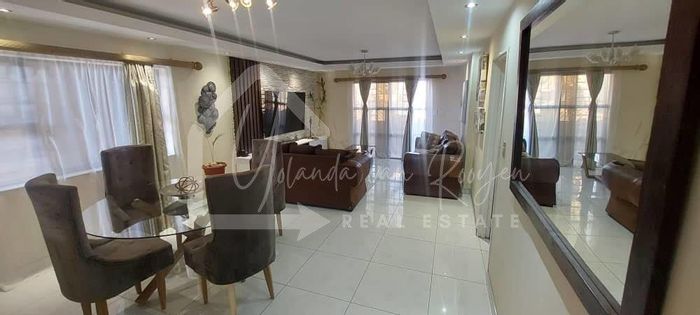 Stylish Cimbebasia Home for Sale: 3 Bedrooms, Entertainment Area, Pet-Friendly!