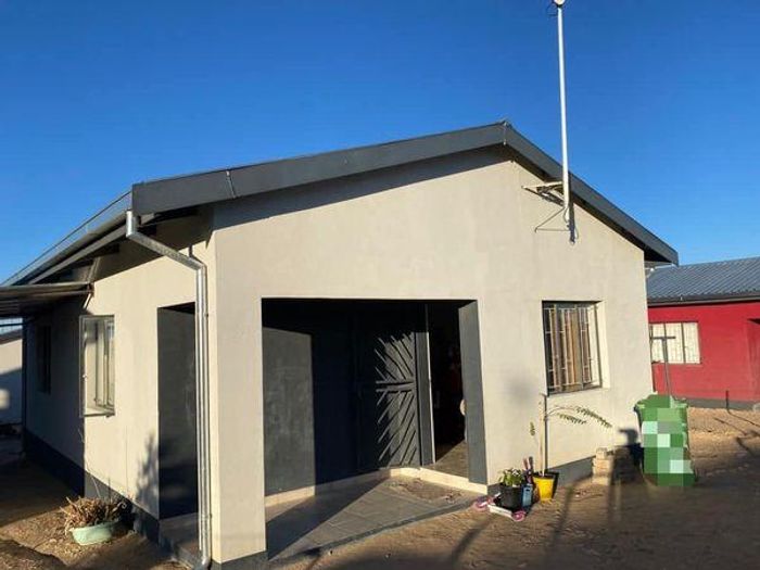 Property #2150925, House pending sale in Otjiwarongo