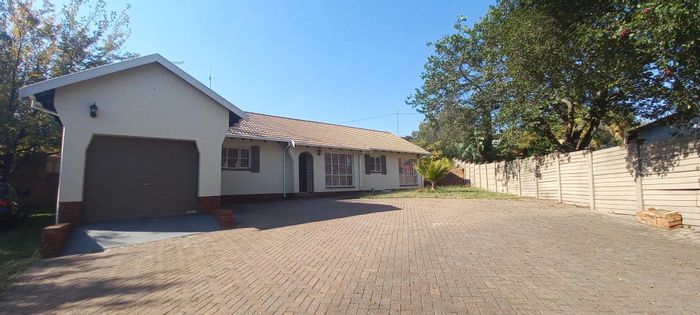Property #2246220, House rental monthly in Pierre Van Ryneveld