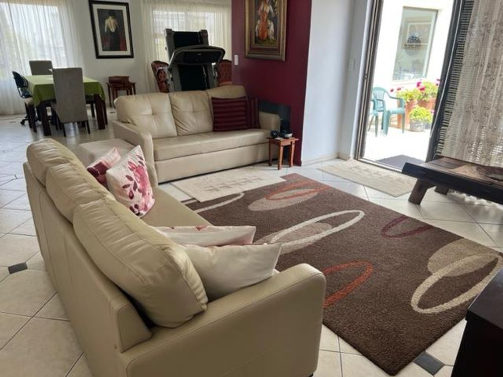 Main house - open plan lounge area