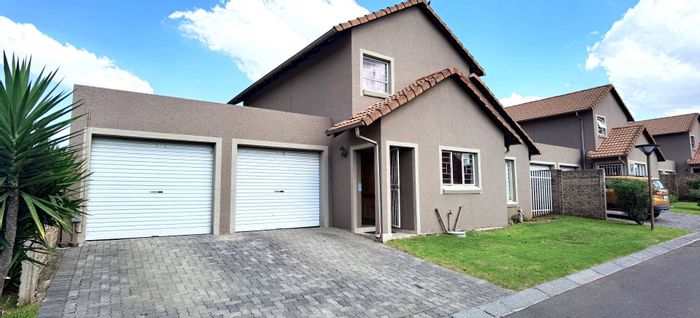 Property #2106293, Cluster for sale in Kleinfontein