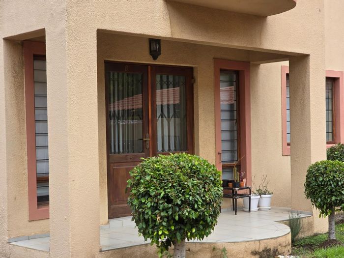 Eastcliff Apartment For Sale: 2-Bed, 2-Bath, Pool, Near The Glen Mall