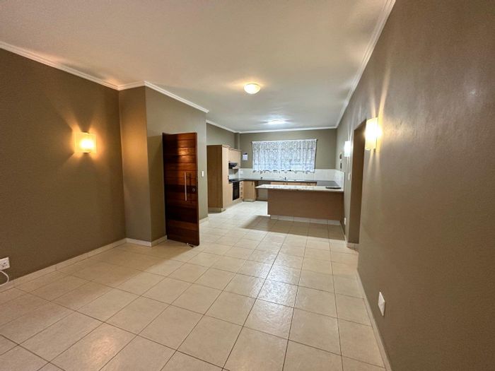 Property #2167007, Apartment rental monthly in Palm Lakes Estates