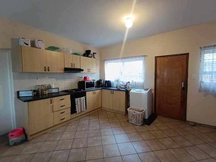 Property #2401936, Townhouse For Sale in Ocean View