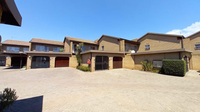 Property #2216787, Townhouse rental monthly in Benoni West